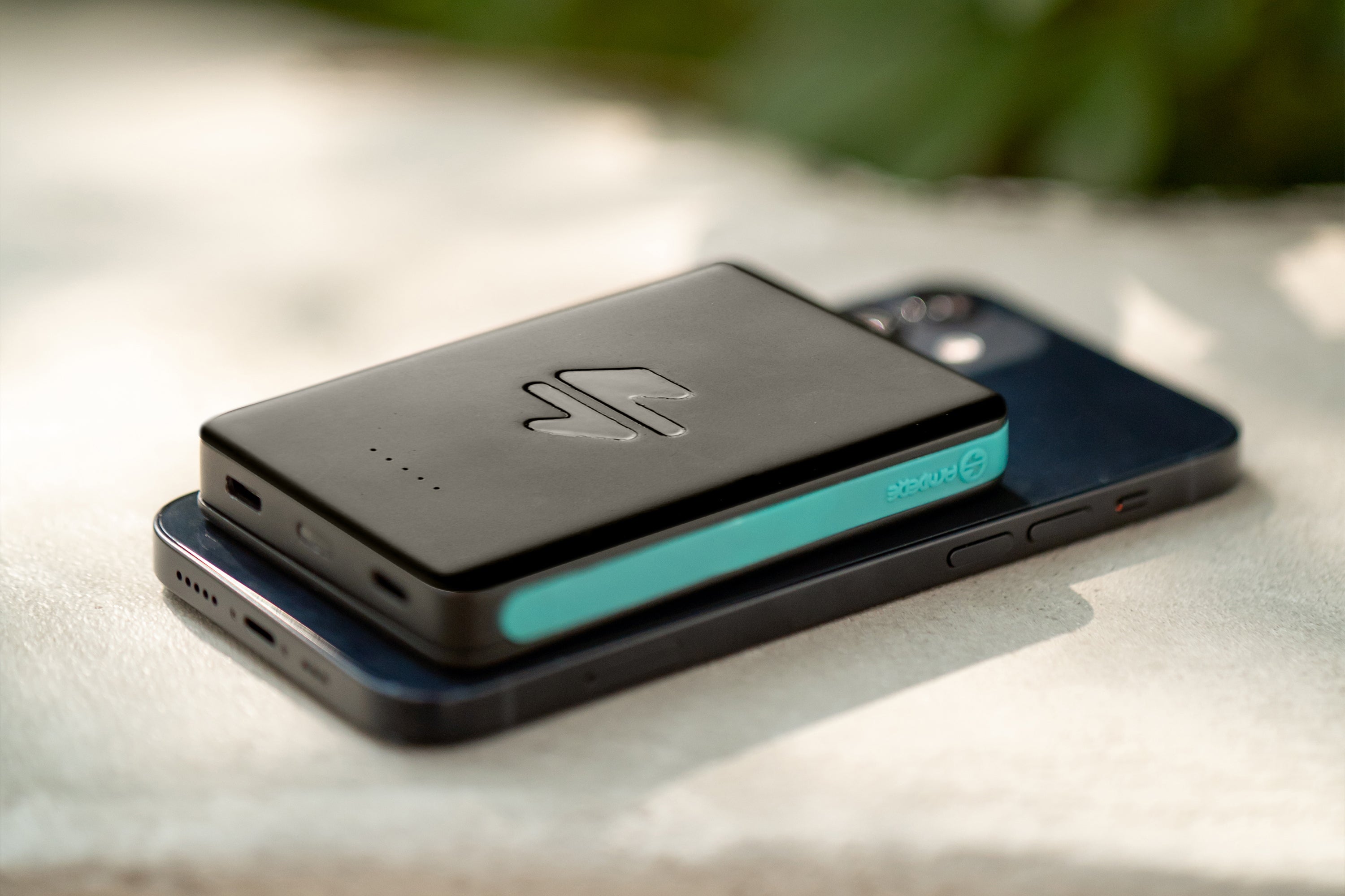 Jetpack by Ampere | iPhone 13 Magnetic Wireless Power Bank, 5,000mAh